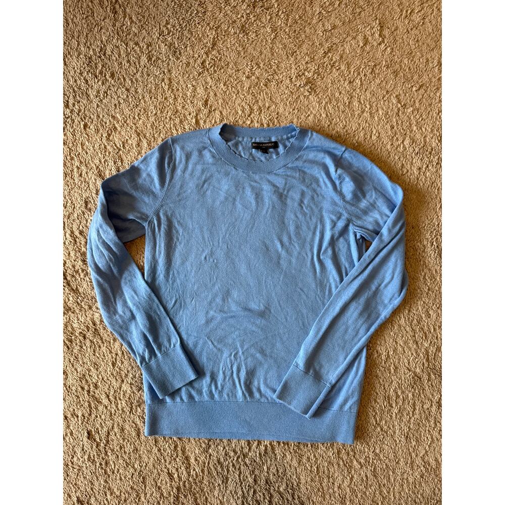 Banana Republic Women’s Lightweight Sweater